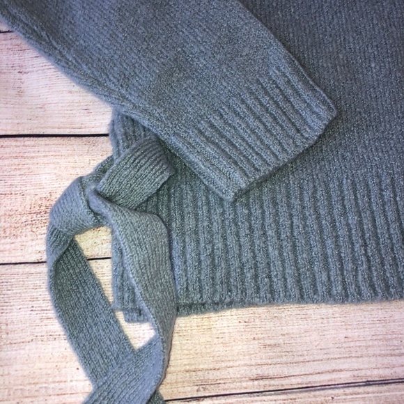 H&M Side Tie oversized Sweater  Size M - Picture 2 of 6